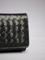 Aria Luxe leather clutch, zippered pocket detail