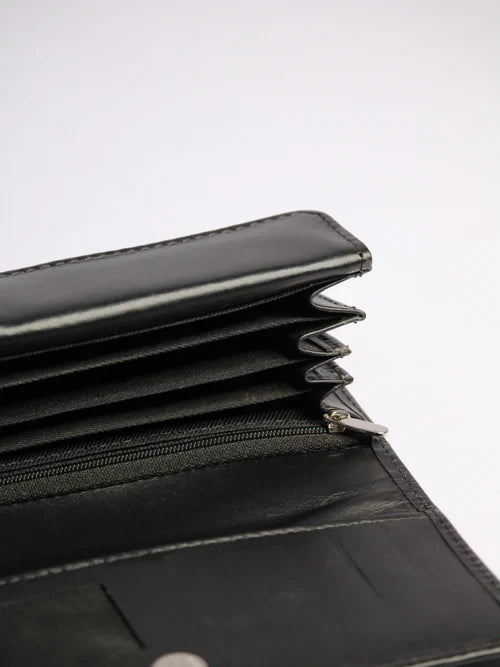 Aria Luxe leather clutch, side view