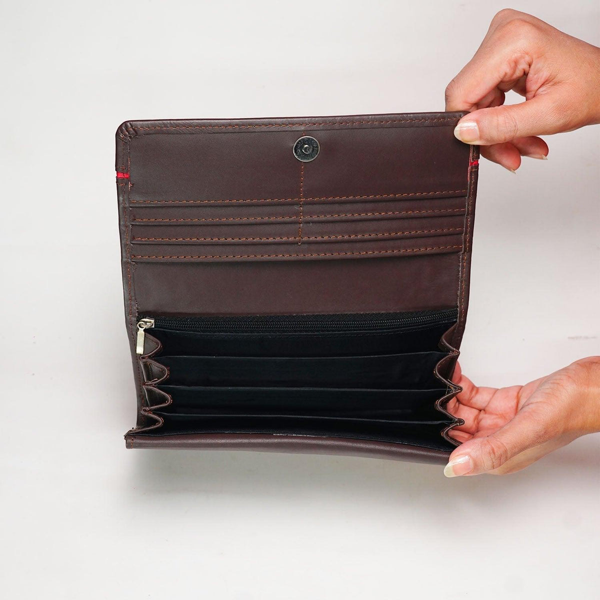 LuxeDiva |Ladies Clutch| - The Premium Skin