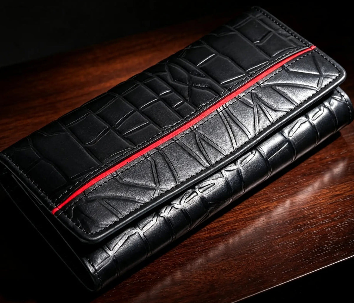 LuxeDiva — Premium Leather Ladies Clutch